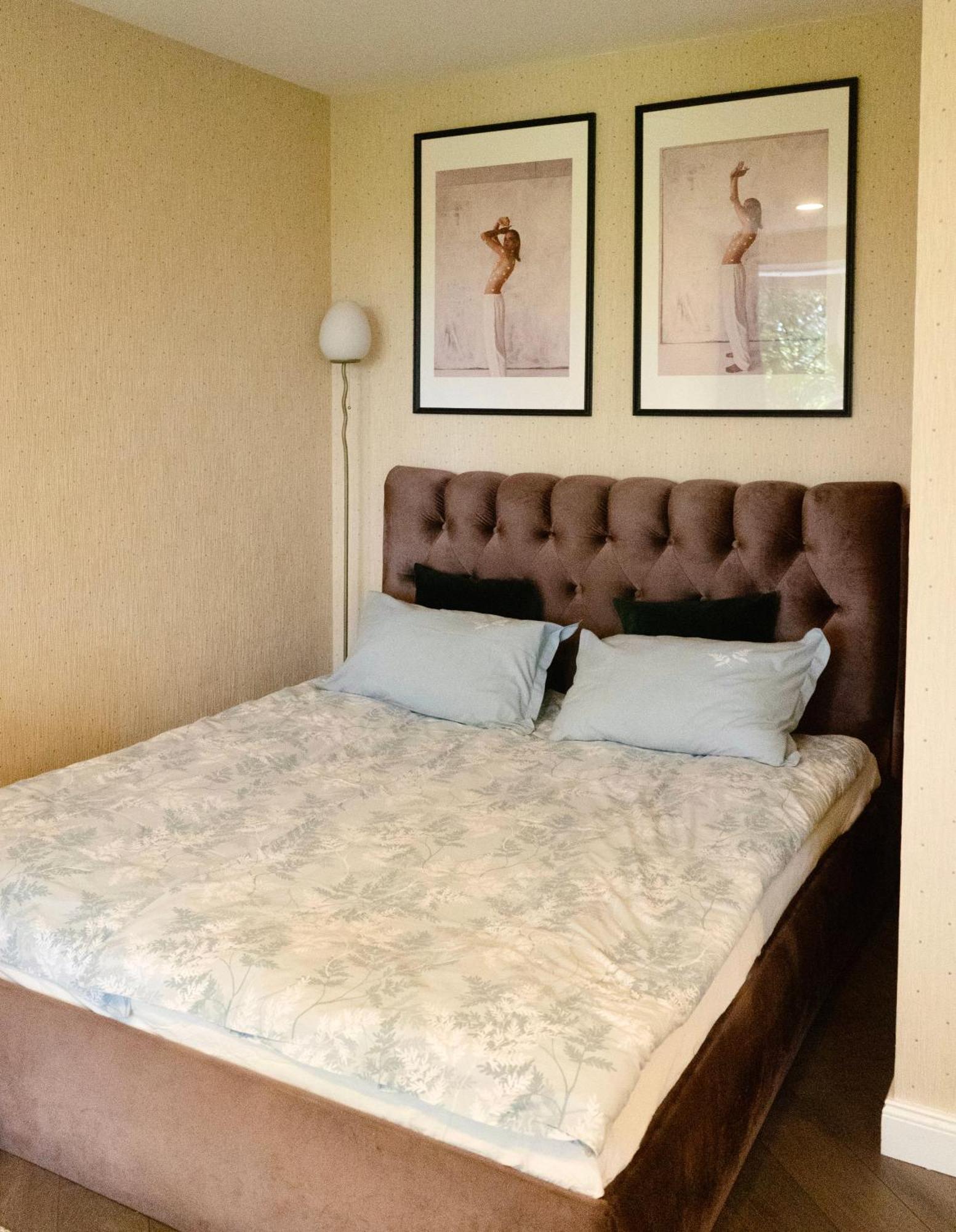 Petite City Centre Apartment Šiauliai Esterno foto