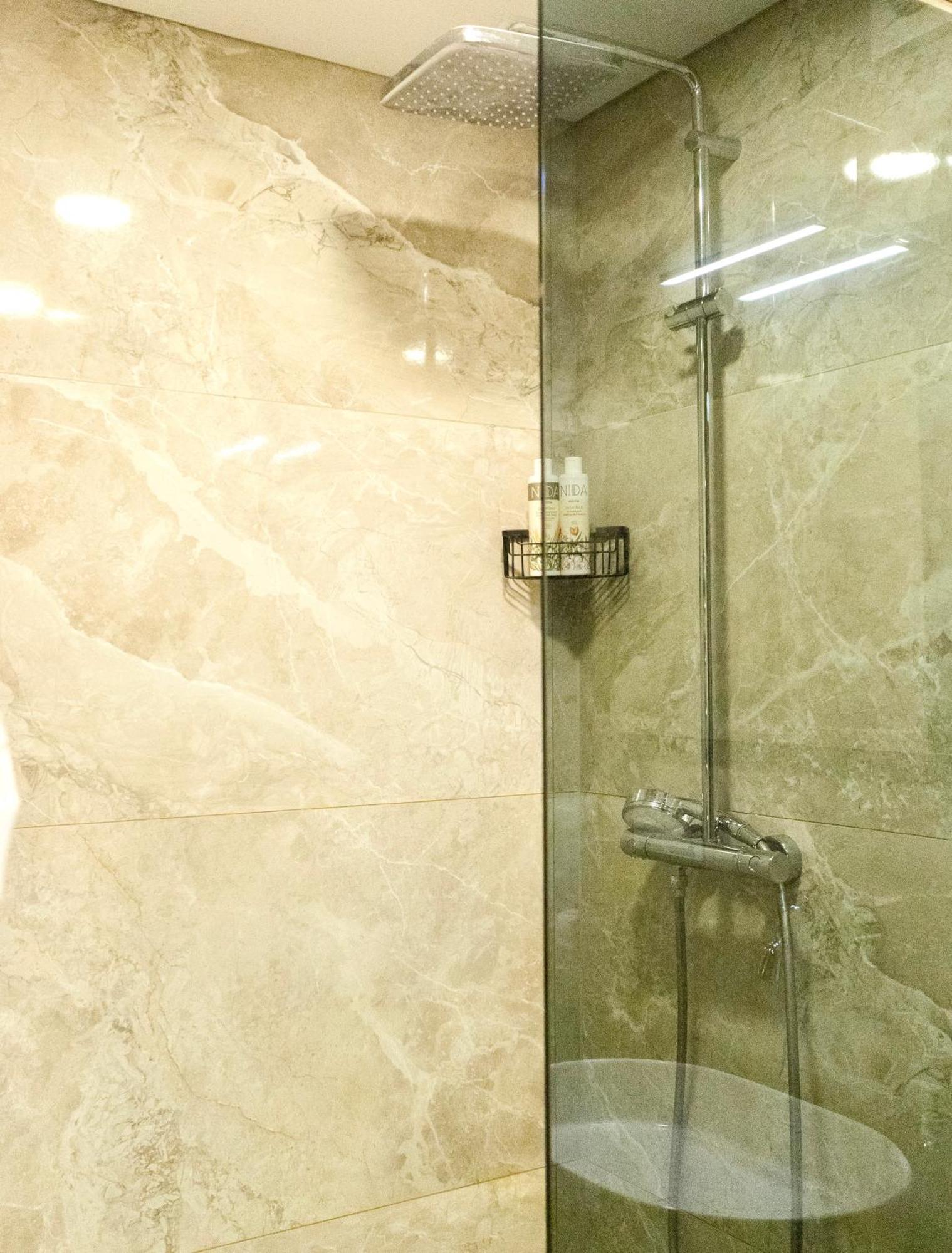 Petite City Centre Apartment Šiauliai Esterno foto
